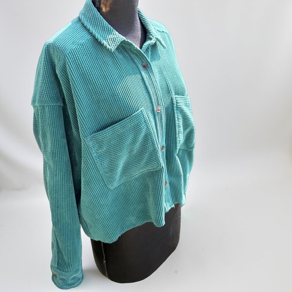 Urban Outfitters Cropped Teal Corduroy Button-Up Shirt Size Size Large - Picture 2 of 6